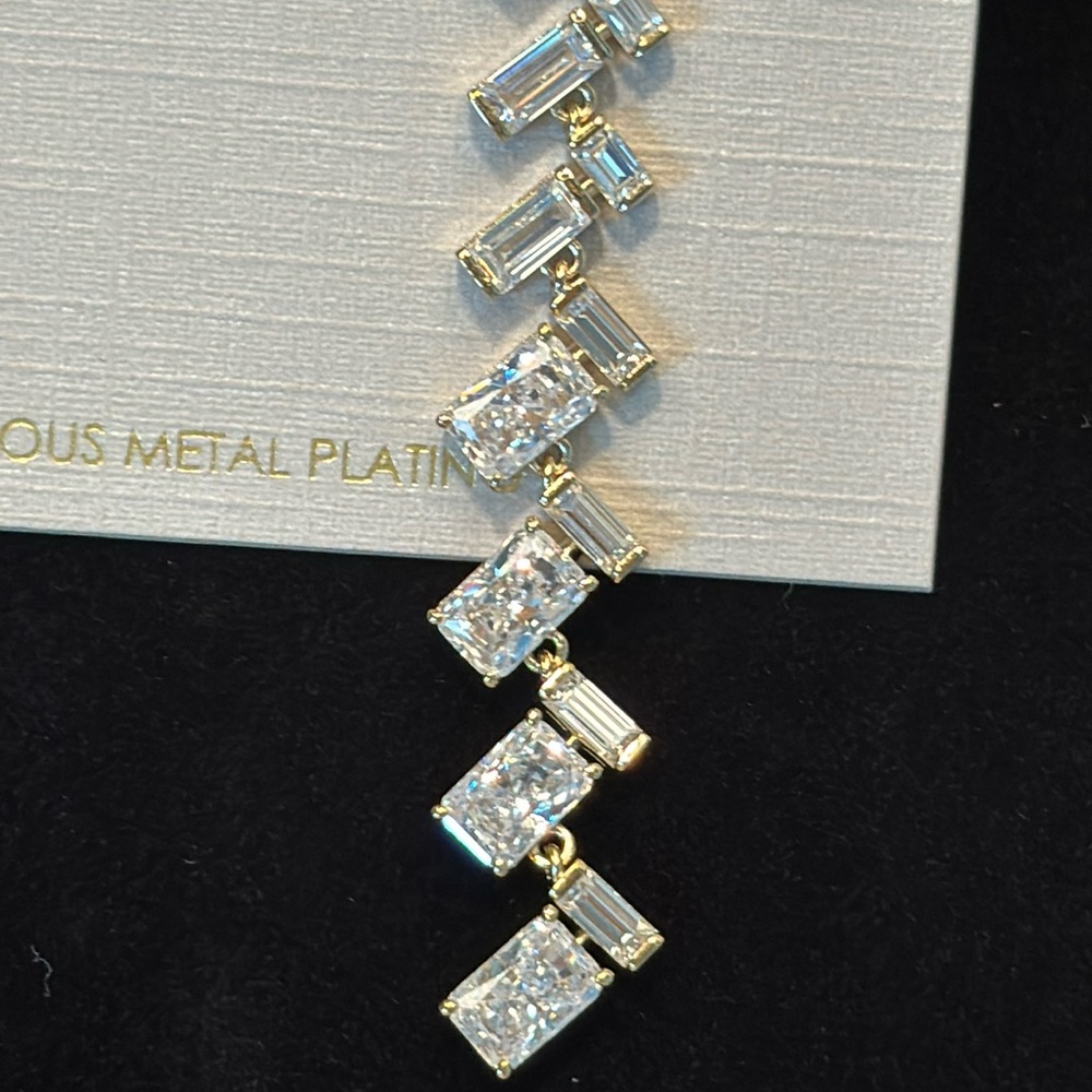 NWT Nadri CZ Herringbone Linear Drop Earrings - Picture 4 of 7